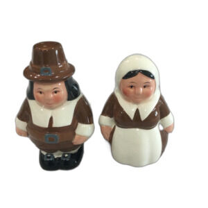 Vintage 2003 Publix Supermarkets Thanksgiving Pilgram Salt / Pepper Shaker.